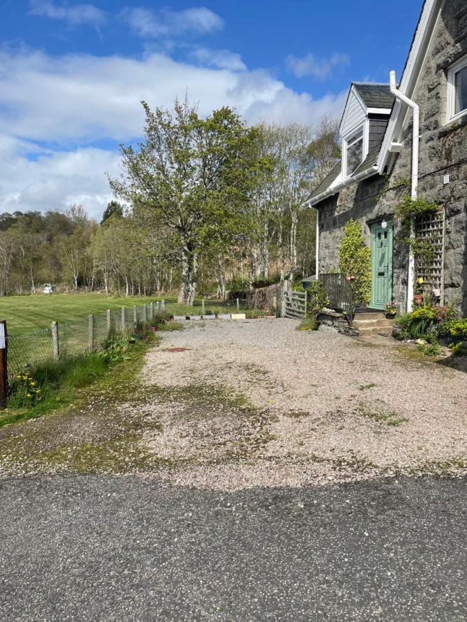 Newsagents Flat Apartment Lairg Exterior photo